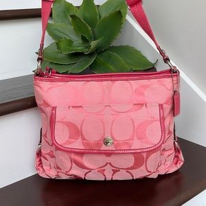 Coach signature canvas leather crossbody handbag purse like new…